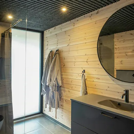 Arkitekttegnet Wellness-hus Taet Pa