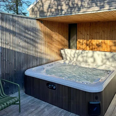 Arkitekttegnet Wellness-hus Taet Pa Hals