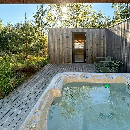 Arkitekttegnet Wellness-hus Taet Pa * Hals